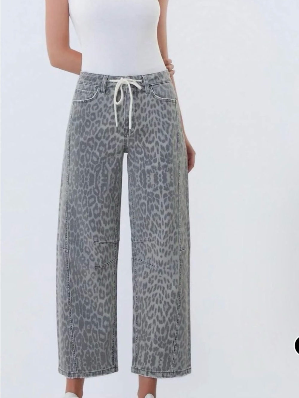 Vervet By Flying Monkey - High Rise Drawstring Barrel Jeans - NWT